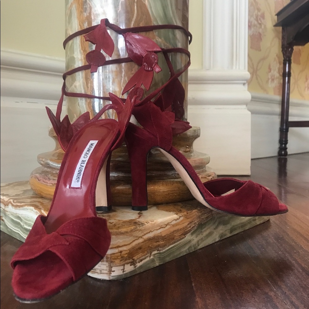 37 Manolo Blahnik